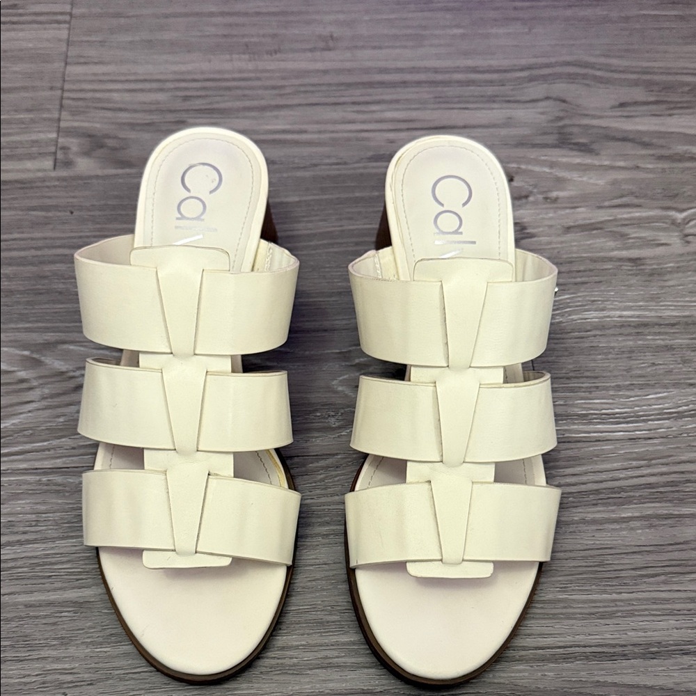 Calvin Klein Audrey White Slip On Block Heel Mule Sandals Size 7